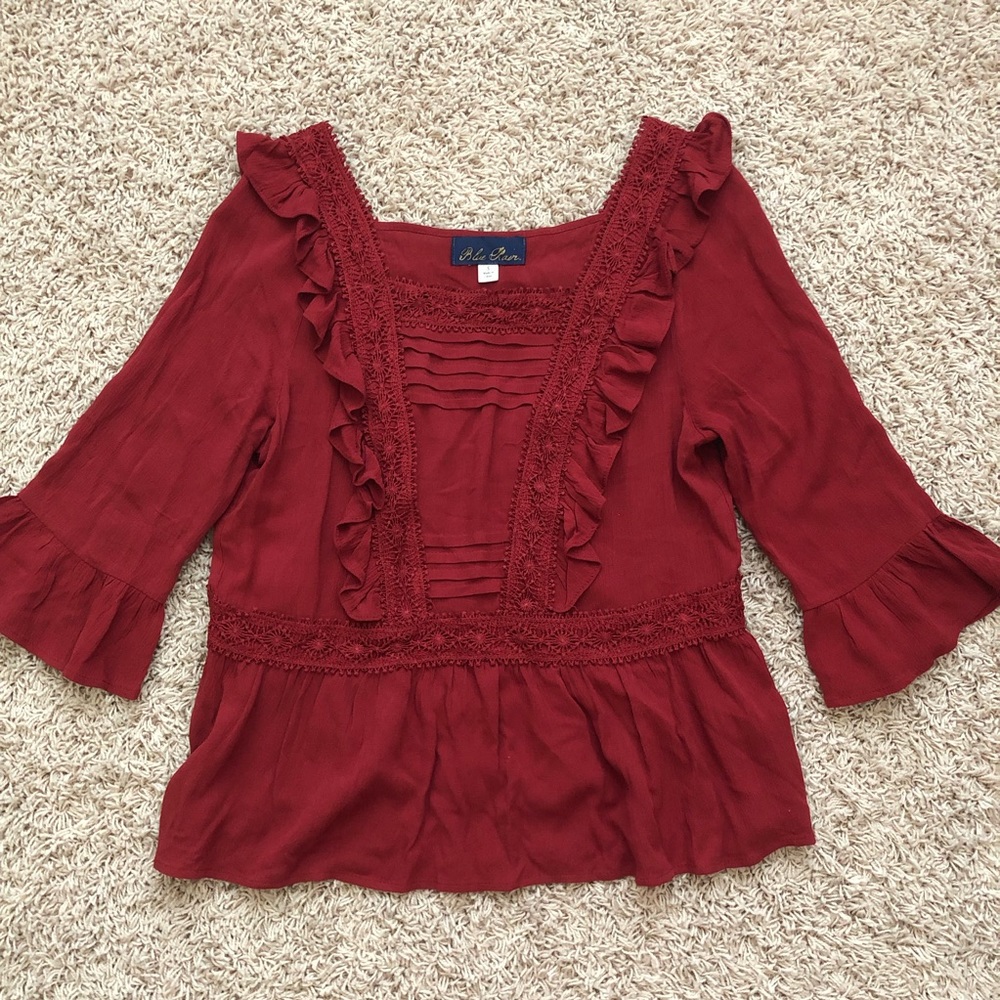 NWOT Francesca’s Ruffle Blouse